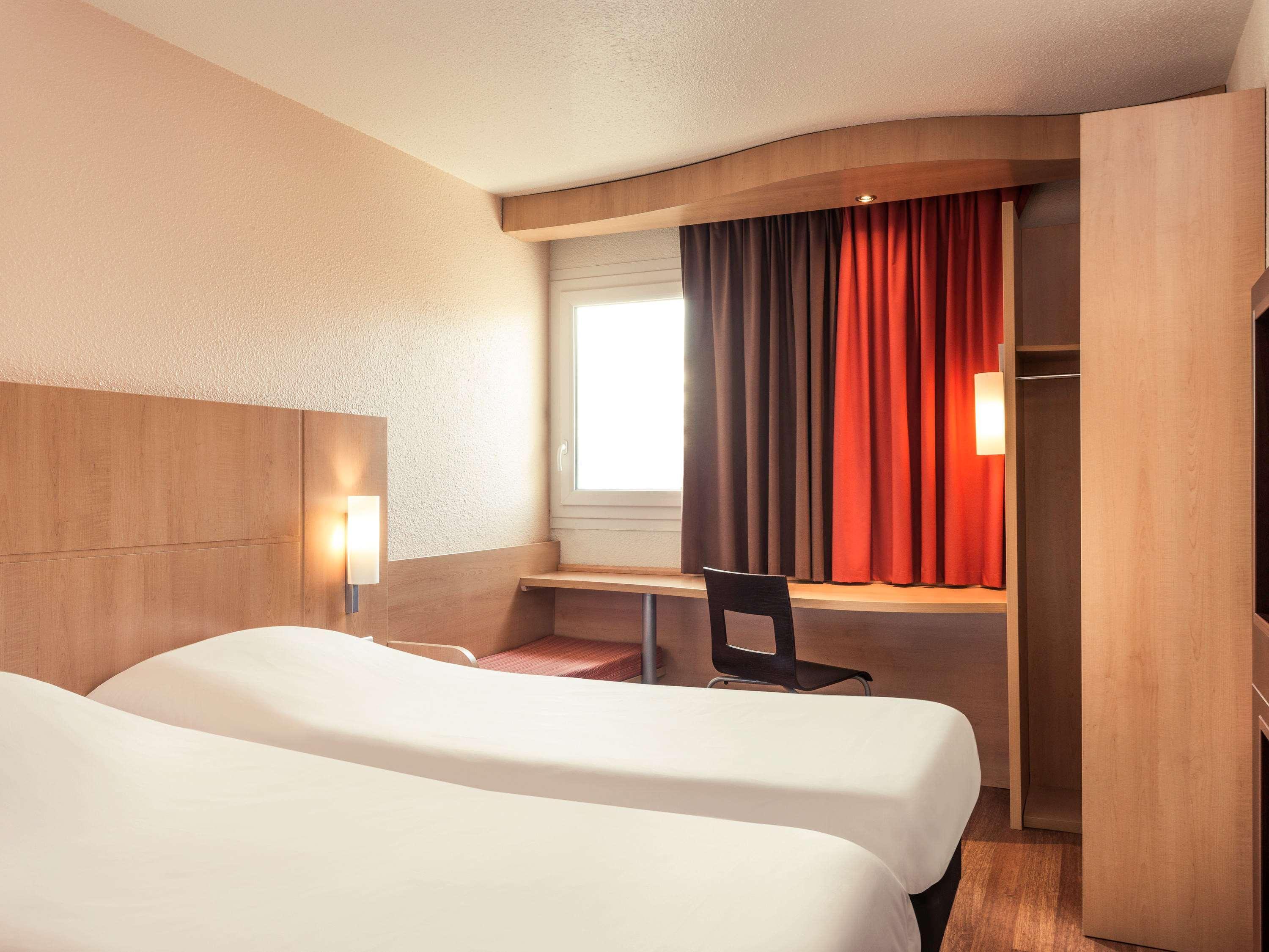 Ibis 3*